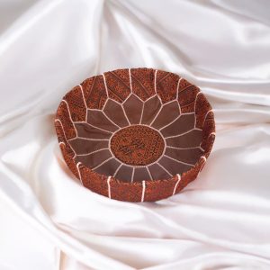 4853 Pouf brodé orange